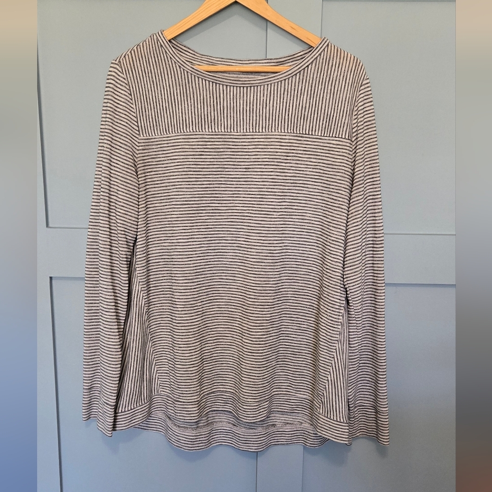 LOFT navy blue and white striped long sleeve shirt with a little sparkle! XL